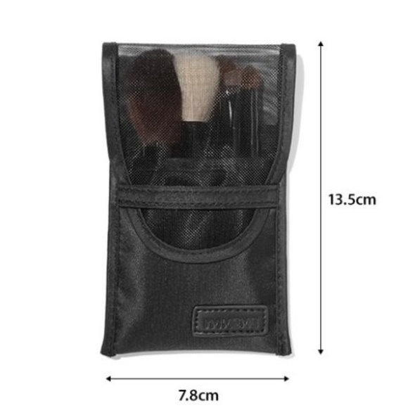 NEW In Box MeMe Mini Brush Set 5pc + Case - Picture 2 of 3